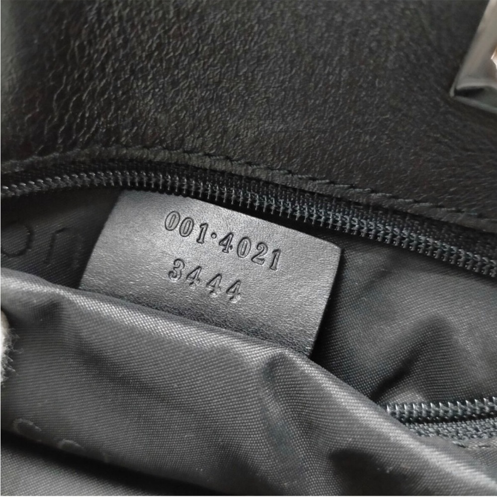 Gucci drawstring style shoulder bag black canvas - Picture 3 of 11